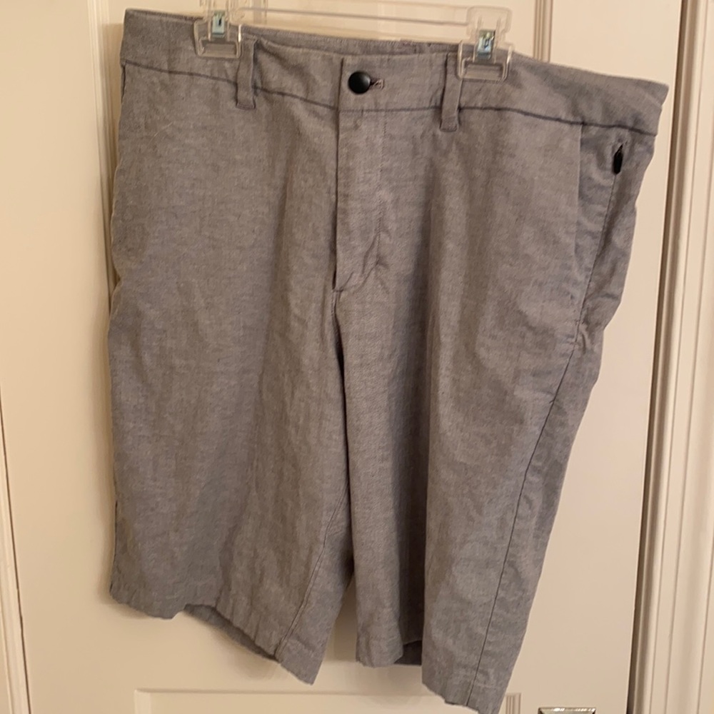 Men’s lululemon gray shorts.